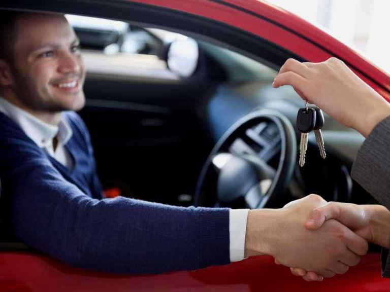 gambar asuransi rental mobil