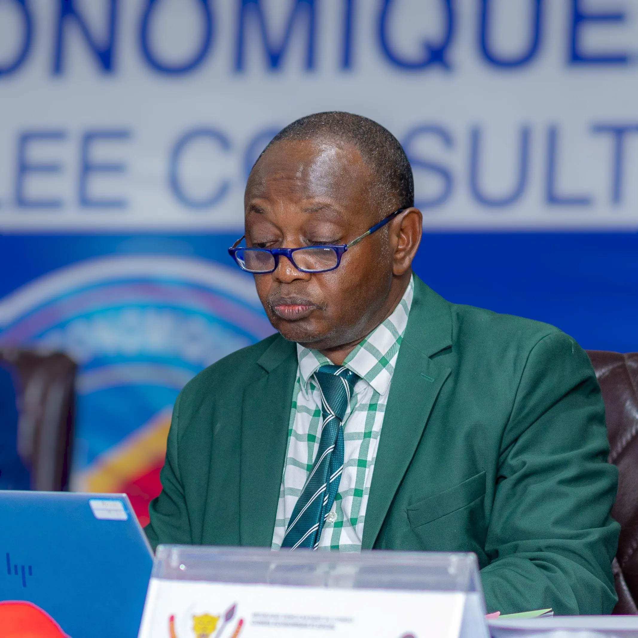 Rapporteur René Ngongo MATESO