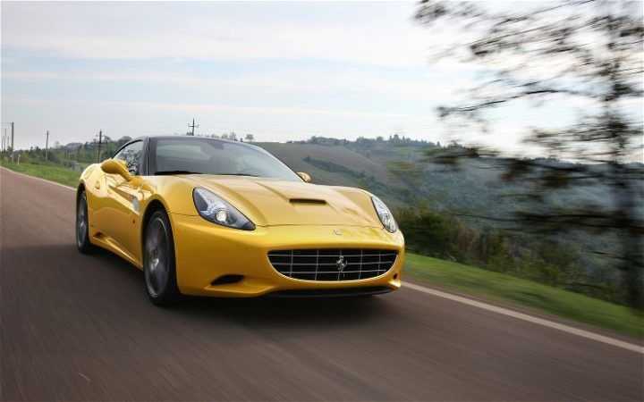 8 Inspirations 2013 Ferrari California Review