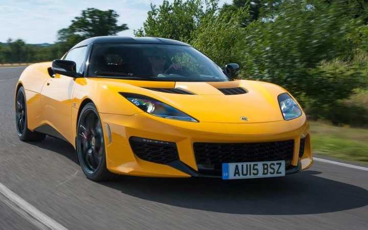 12 Collection of 2017 Lotus Evora 400