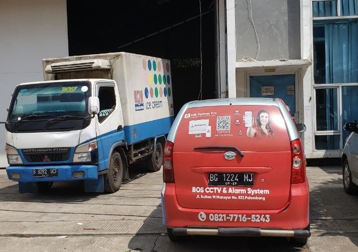 Monitoring Gudang Logistik