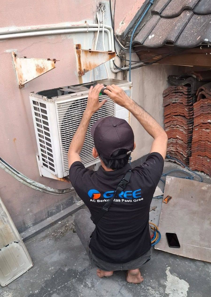 Pemeriksaan Service AC Palembang