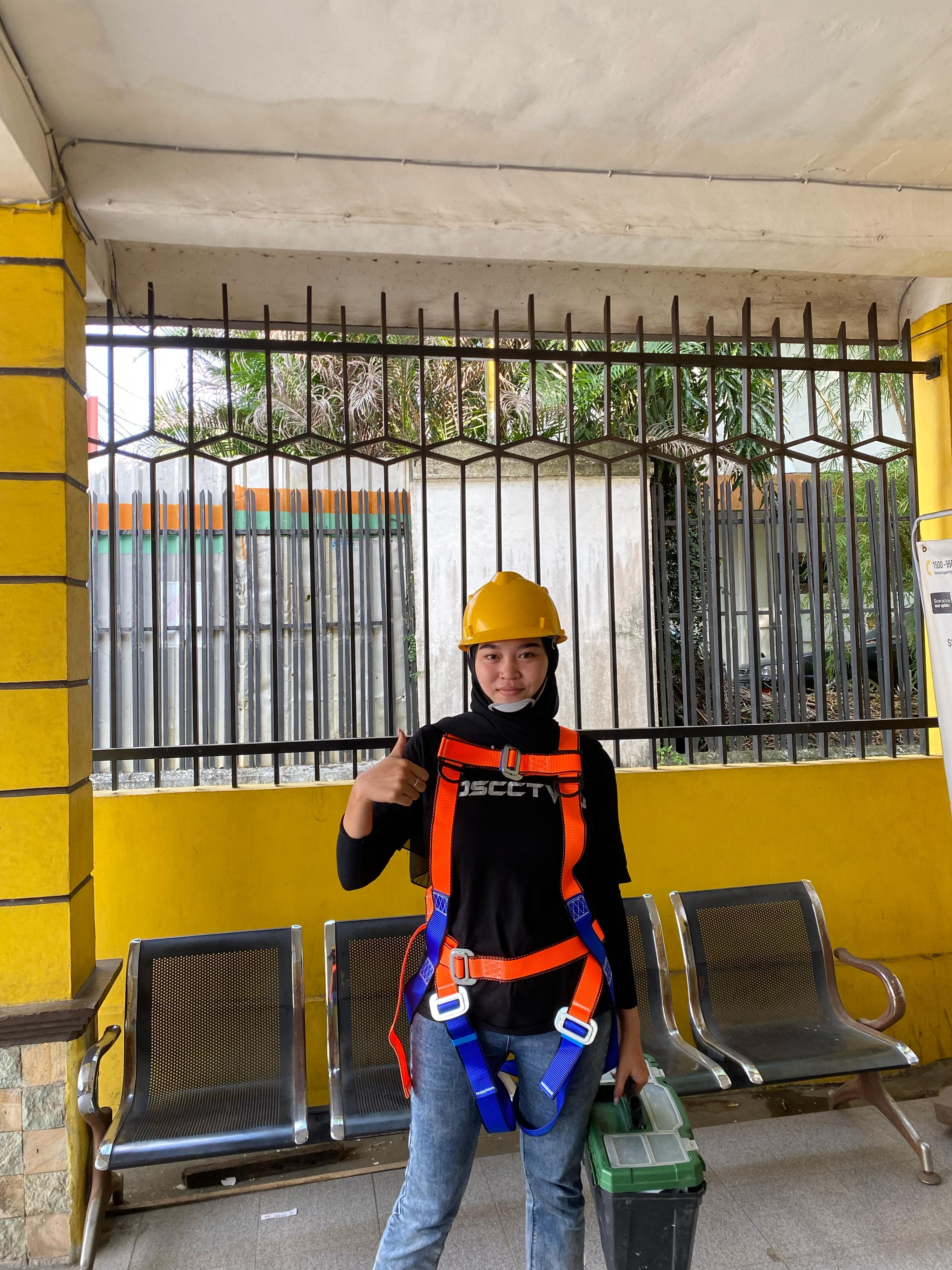 Teknisi CCTV Profesional