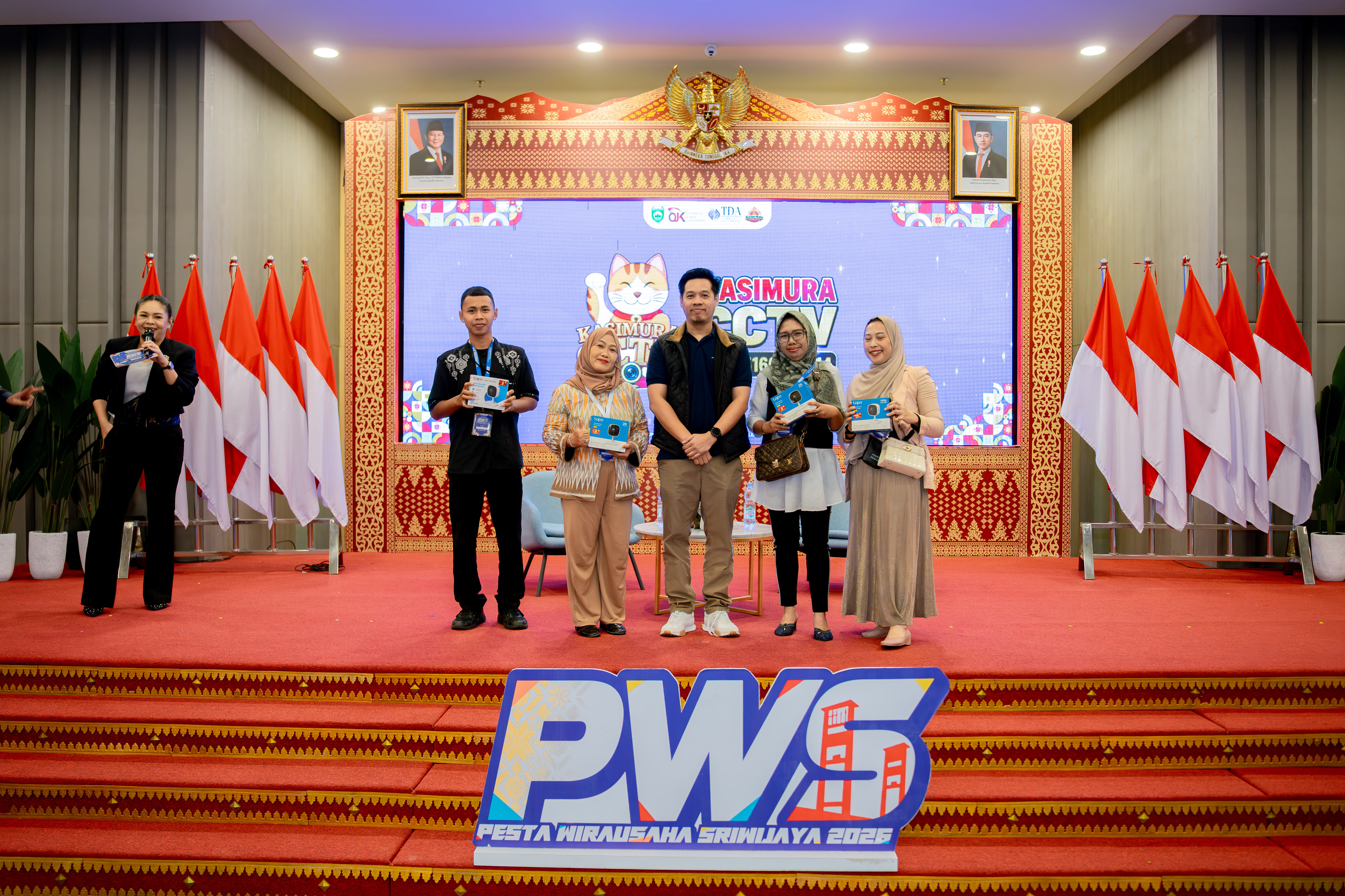Foto Bersama Pemenang Doorprize Kamera Tapo Kasimura