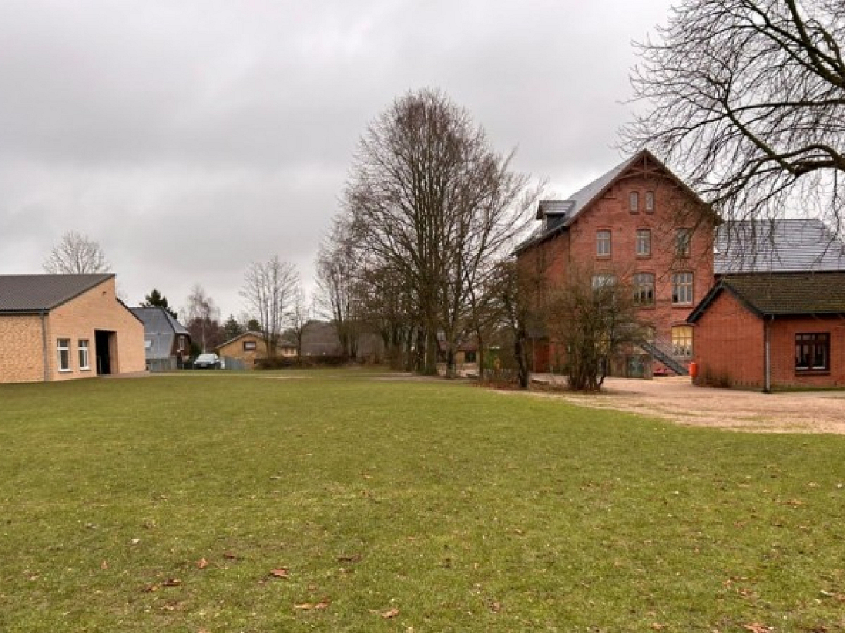 Bild zum Projekt Schulhofgestaltung Grundschule Hennstedt