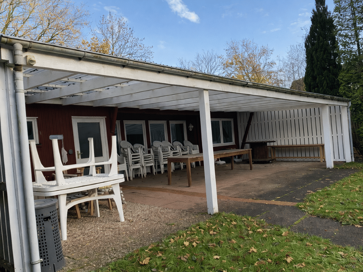 Bild zum Projekt Neue Terrassenüberdachung Tennisheim