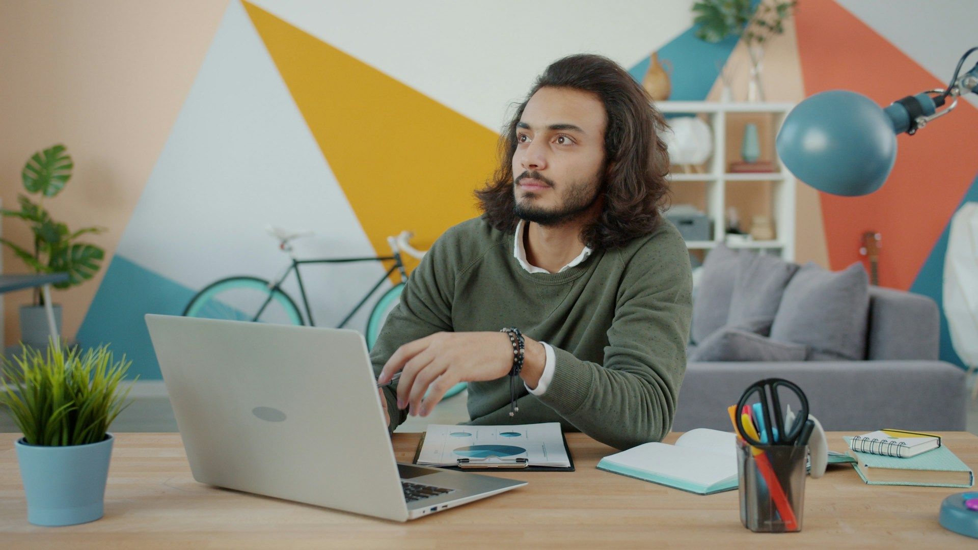 Essential Financial Advice for Freelance Creatives