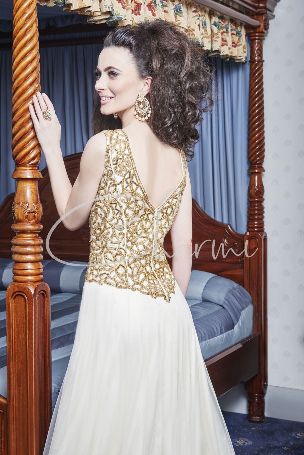 registry gown
