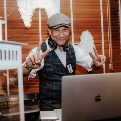 DJ "Sir John" - Bild 3