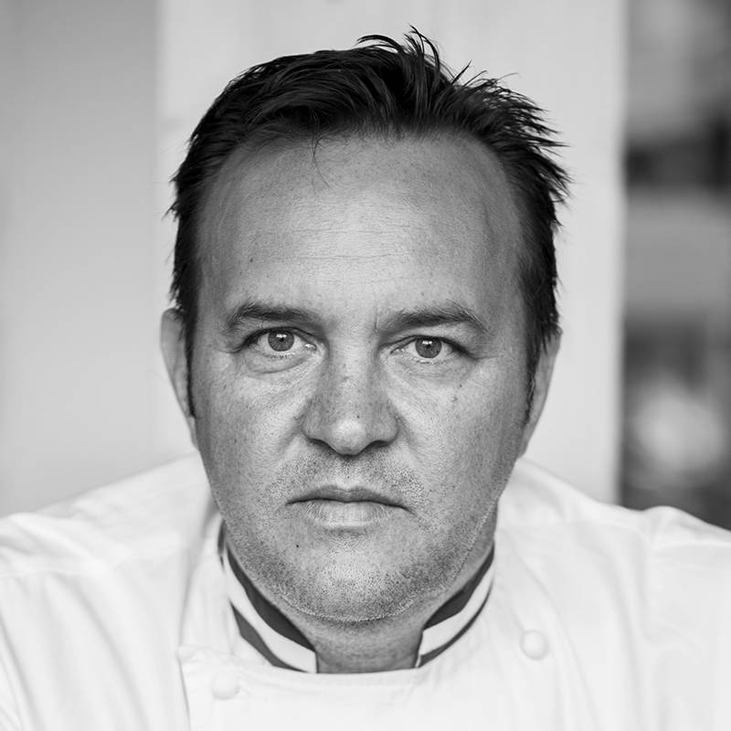 Portrait de Emmanuel Renaut ***