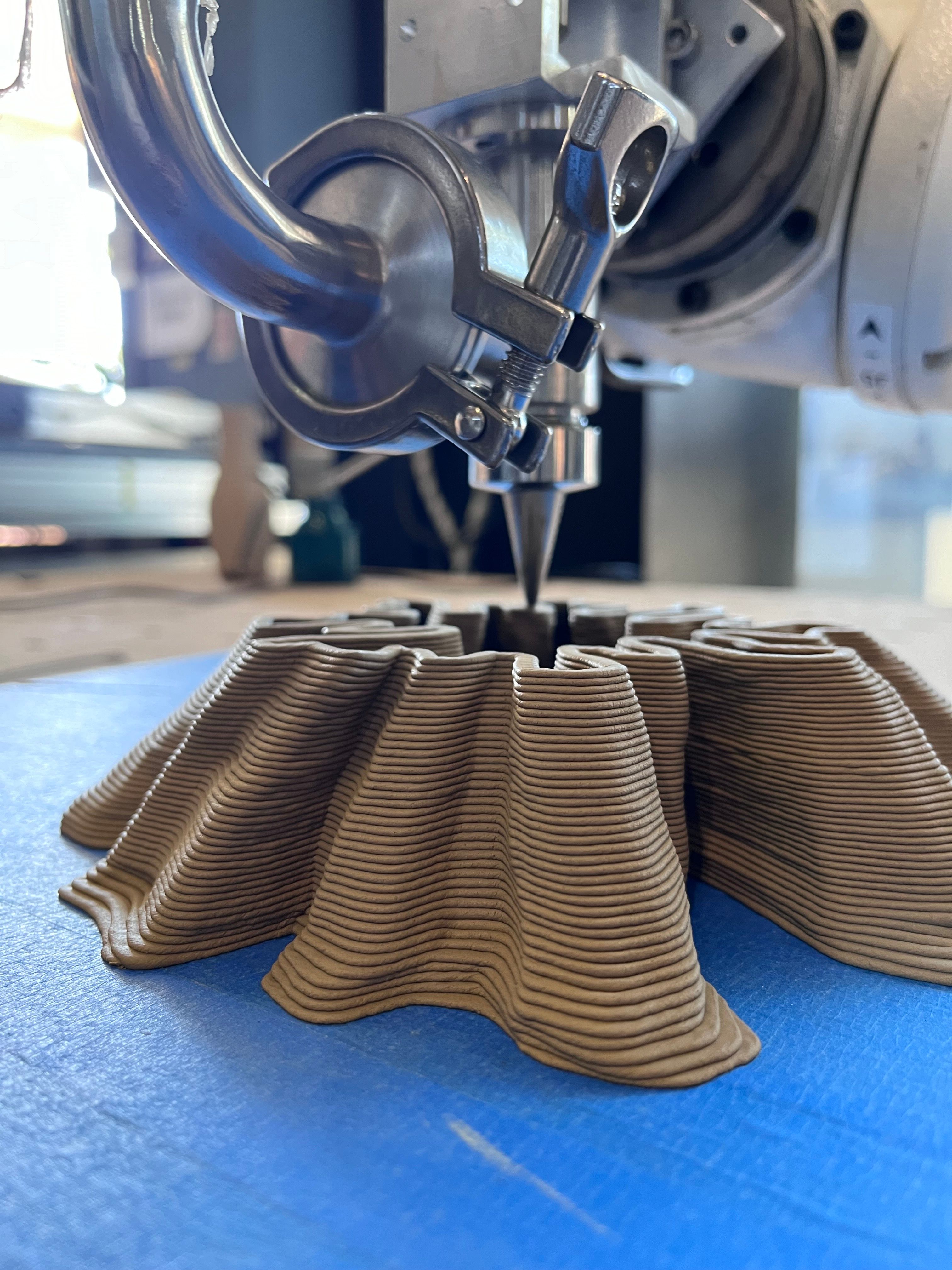 Robotic clay printing process 03