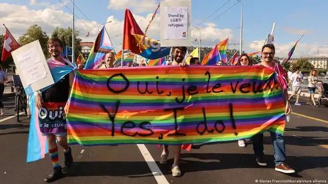 स्विट्जरलैंड में हो सकेगी संलैंगिक जोड़ों की शादी