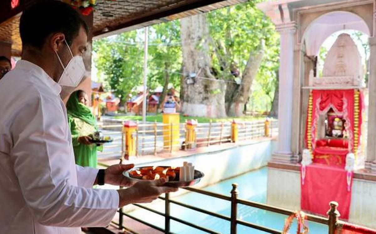 राहुल गांधी के हिंदू और हिंदुत्व को मुद्दा बनाने की ये हैं 5 वजहें