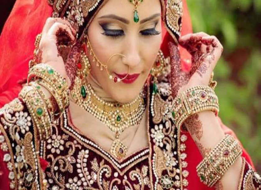 अपने खानदान का नाम रोशन करती हैं ऐसे हाथ वाली महिलाएं