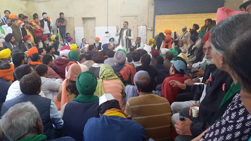 Kisan Andolan : खत्म नहीं स्थगित हुआ है किसान आंदोलन, 11 तारीख से वापस लौटेंगे किसान