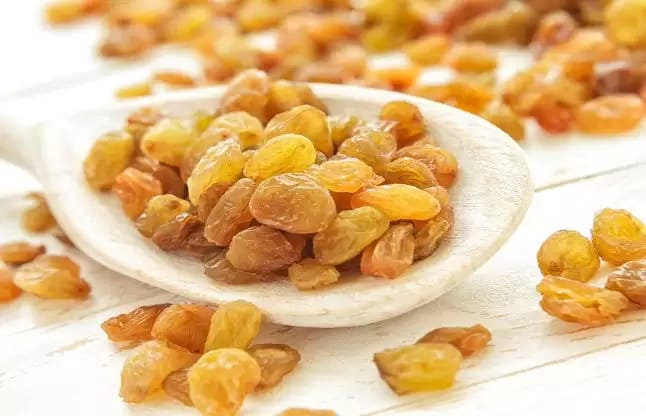 Health Talk : सेहत के लिए वरदान है 'किशमिश'!