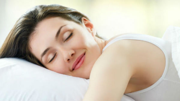 sleep job : दिनभर सो कर आप कमा सकते हैं 2 लाख रुपये, अभी अप्लाई करें