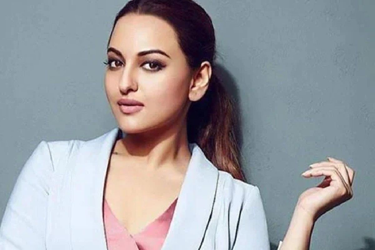 Moradabad: सोनाक्षी सिन्हा के खिलाफ वारंट जारी, 25 अप्रैल को हाजिर होने का आदेश