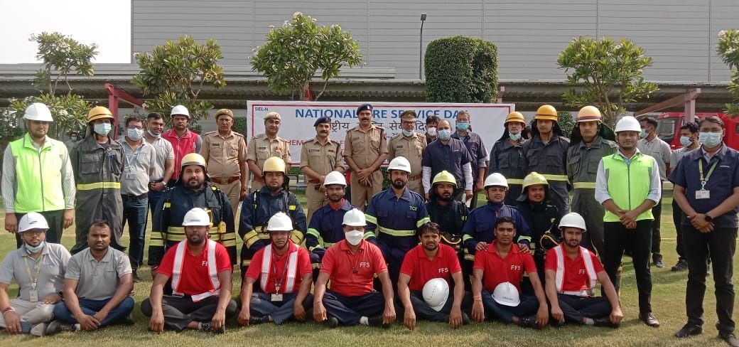 Noida News : अग्निशमन सेवा सप्ताह के दौरान कई कार्यक्रम आयोजित