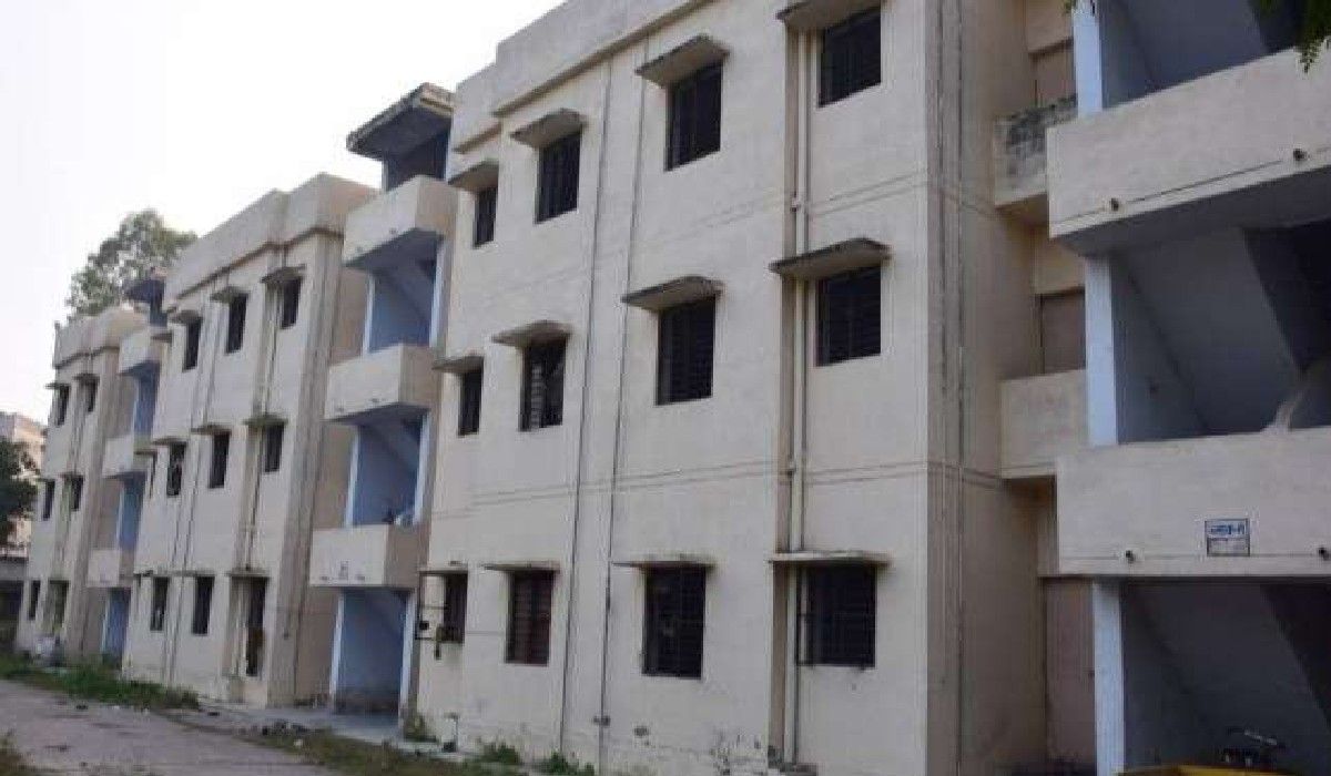 Noida: नोएडा में कांशीराम आवासीय योजना में बड़ा घोटाला, 63 लाभार्थी मिले अपात्र