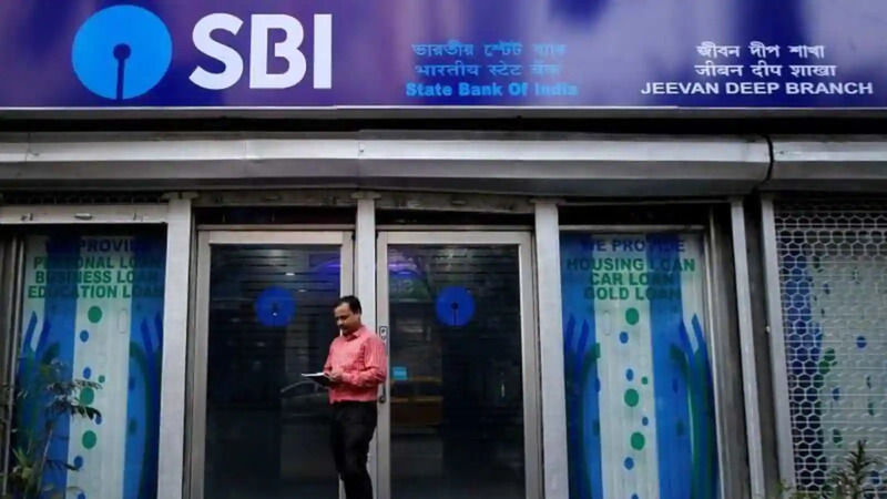 SBI Loan: एसबीआई मे लोन के लिए चुकानी होगी ज्यादा कीमत, एमसीएलआर में की गई बढ़ोतरी
