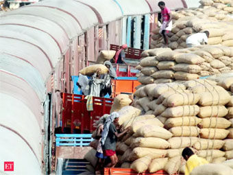 New Delhi: उत्तर रेलवे ने मालभाड़ा आय में बनाया रिकॉर्ड