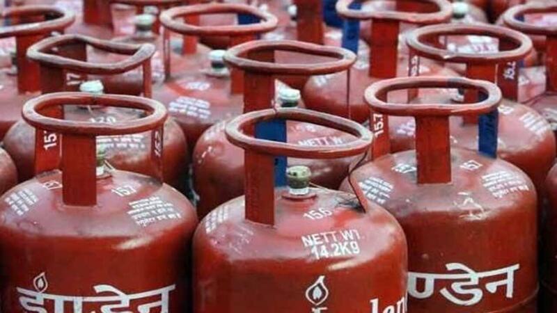 LPG Gas Connection: LPG Gas कनेक्शन लेने के लिए ज्यादा करना होगा खर्च, रेगुलेटर के दाम में भी हुई उछाल