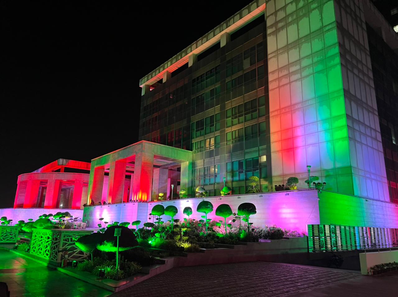 तिरंगे के रंगों से सराबोर हुआ ग्रेटर नोएडा