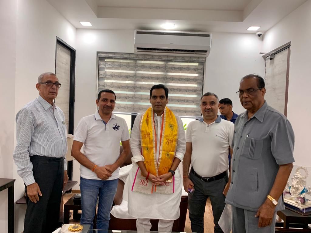 Noida News : दीपावली तक शुरू हो जाएगा सेक्टर-50 का क्लब