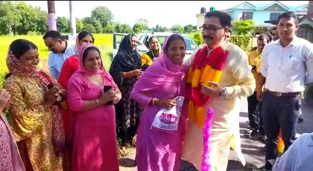 Himachal Pradesh : महिला सशक्तिकरण सरकार की सर्वोच्च प्राथमिकता: विपिन सिंह परमार