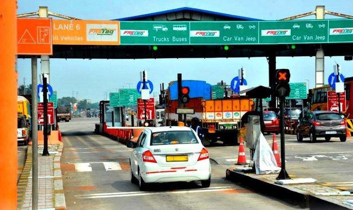 अगले दो दिन फ्री रहेंगे सभी टोल प्लाजा, किसान कराएंगे फ्री