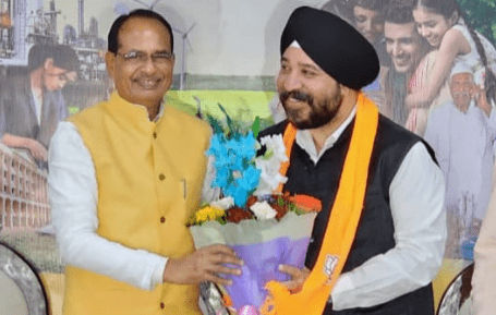 <span style="color: #4c83f5;">Political News:</span>कांग्रेस छोड़ भाजपा के हुए नरेन्द्र, कमल के करीबी हैं