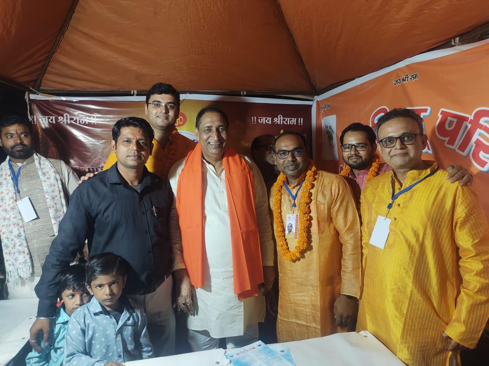 Noida News : विश्व हिंदू परिषद सिखाती है संस्कार: तेजपाल नागर