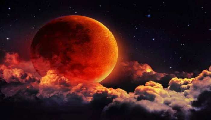 Lunar eclipse 2022