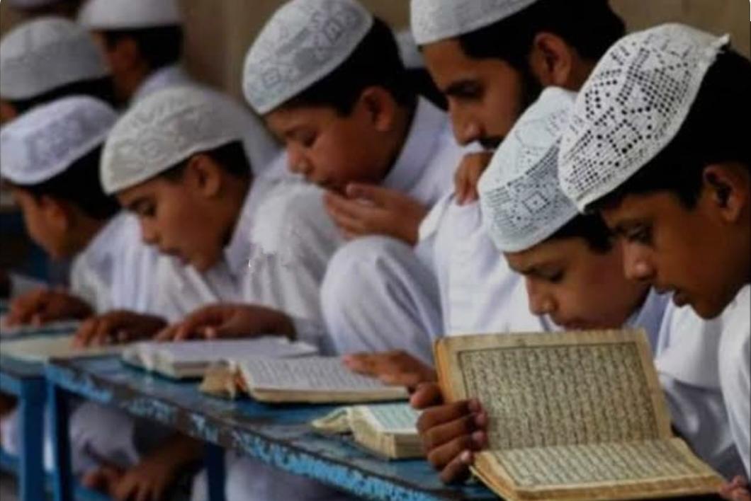 Scholarship in Madrassas : मदरसों में मिलने वाली छात्रवृत्ति को लेकर केंद्र सरकार का बड़ा फैसला