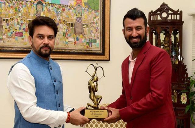Sports News : पुजारा को आखिर मिली अर्जुन पुरस्कार ट्राफी