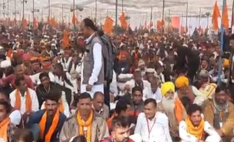 Kisan Garjana Rally: दिल्ली के रामलीला मैदान में गरजे किसान