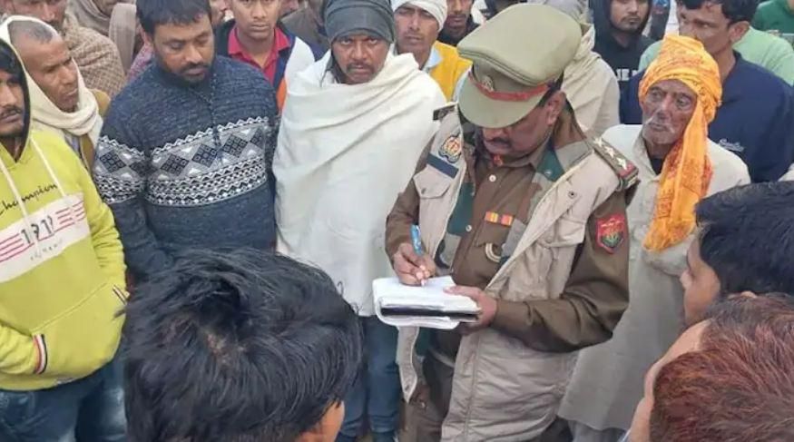 Uttar Pradesh: पेड़ से लटका मिला युवक-युवती के शव, एक ही शाल से लगा हुआ था फंदा