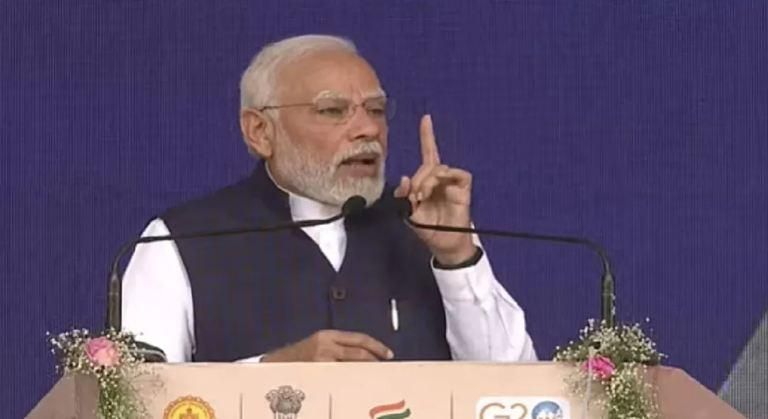 Political: ‘शार्टकट’ राजनीति नहीं, सतत विकास की जरुरत: मोदी