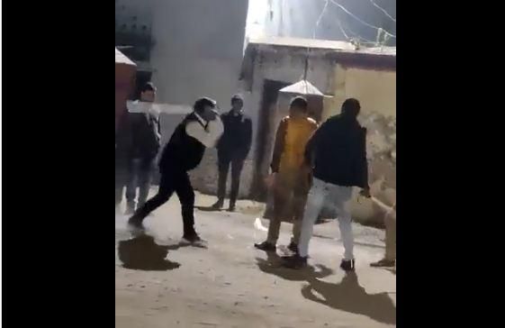 UP News : जेल वार्डन की पिटाई मामले में 5 के खिलाफ कार्रवाई, निलंबित