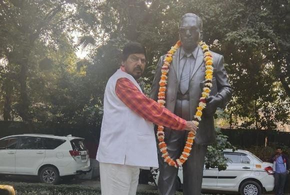 Delhi News: बाबा साहब के सपनों को साकार करना हमारी प्राथमिकता : रामदास अठावले