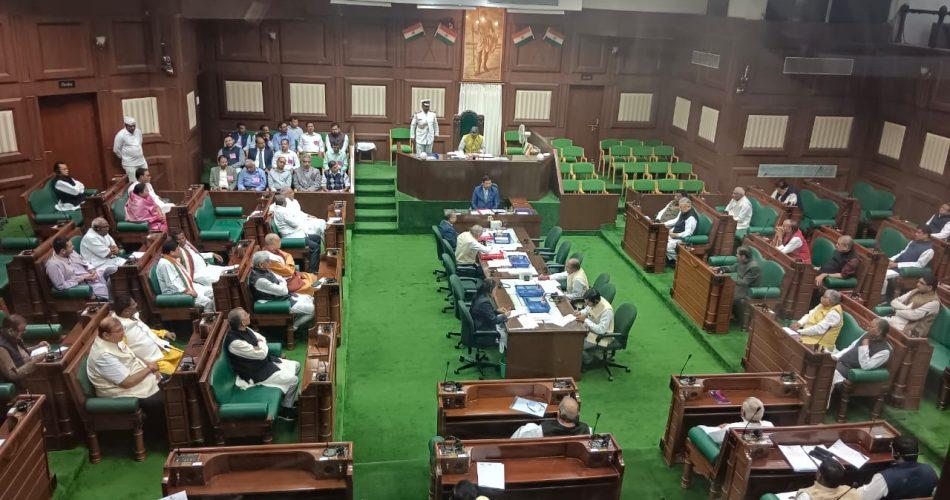 Raipur News : मंत्री और विधायक में जमकर तू—तू, मैं—मैं