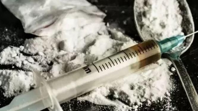 UP News : सवा करोड़ से अधिक कीमत के मादक पदार्थ बरामद, 5 तस्कर गिरफ्तार