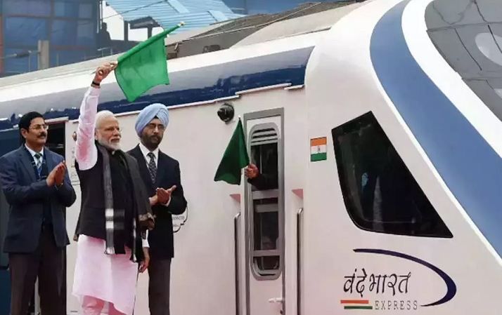 PM Modi ने सिकंदराबाद-विशाखापत्तनम वंदे भारत एक्सप्रेस ट्रेन को हरी झंडी दिखाई
