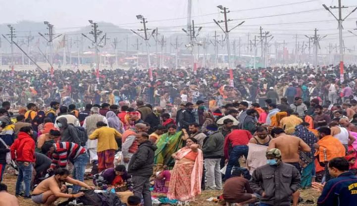 Makar Sankranti 2023 : 7.5 लाख श्रद्धालुओं ने लगाई संगम में डुबकी