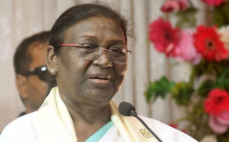 National : 2047 तक दुनिया की अगुवाई करने वाला देश बने भारत : राष्ट्रपति