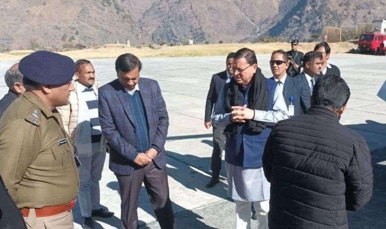 Dehradun : CM धामी ने स्थिति का जायजा लेने के लिए जोशीमठ का दौरा किया