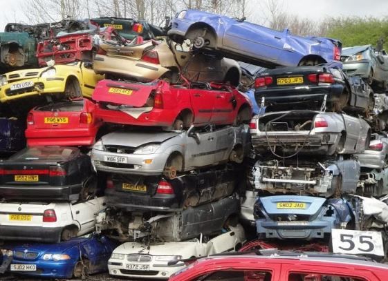 UP NEWS: अब सरकारी वाहनों की बारी, कटेंगे