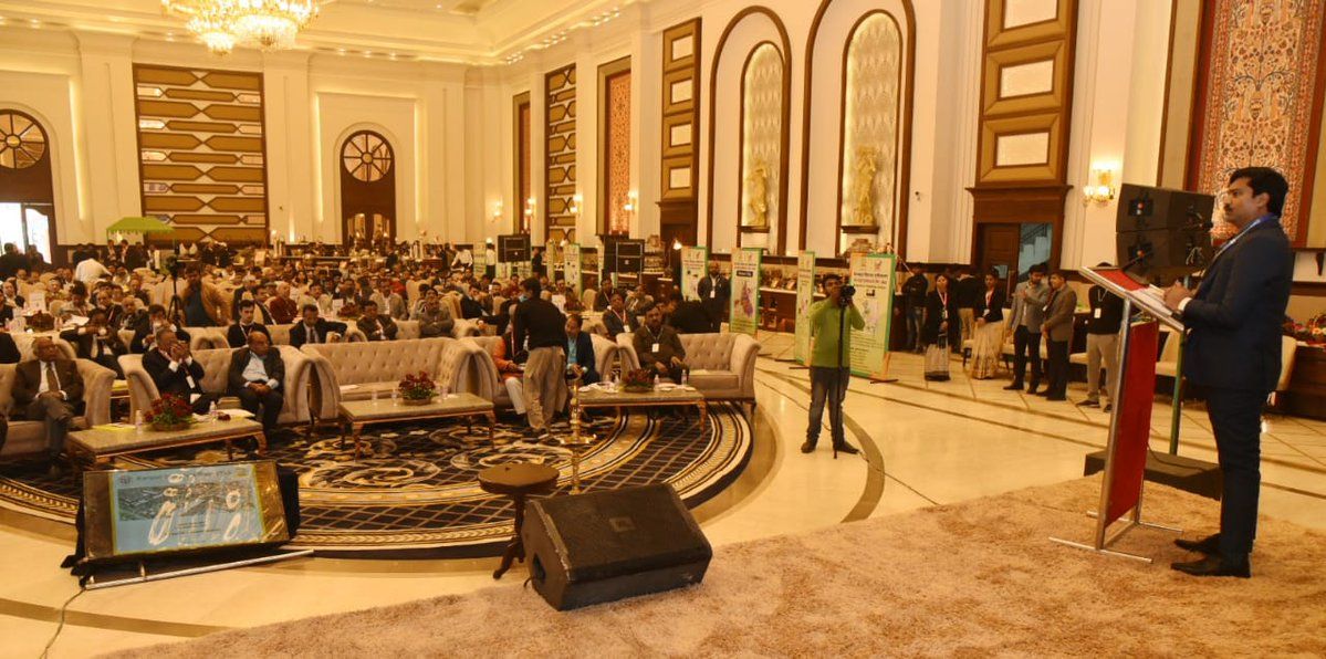 GHAZIABAD SAMACHAR : बाबा के बुल्डोजर आओ: आवासीय भूखंड तब्दील हो रहे बैंकट हाल में