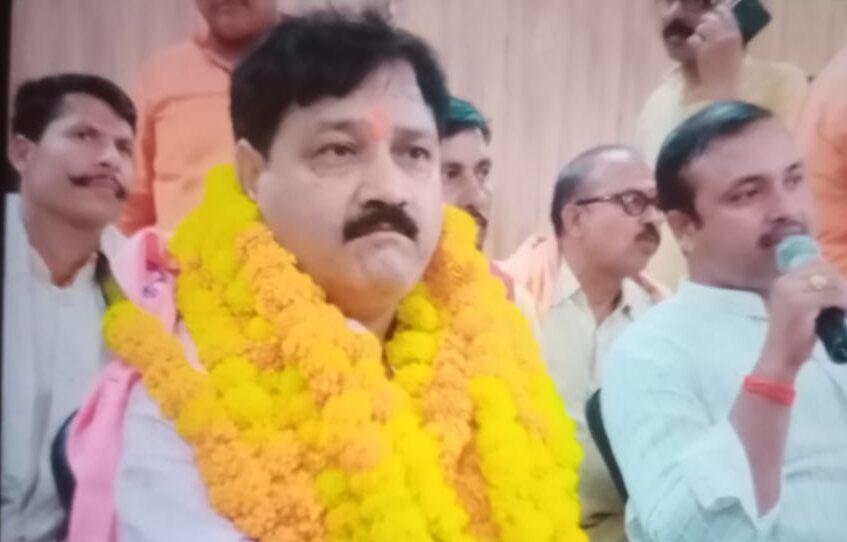 UP News : गांवों में विकास कराना मेरी पहली प्राथमिकता : मनोज मिश्रा